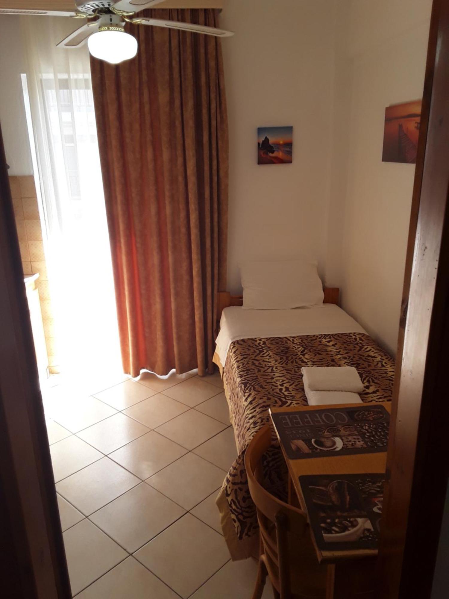 Hause Zorbas Aparthotel Paralia Dionysiou Phòng bức ảnh